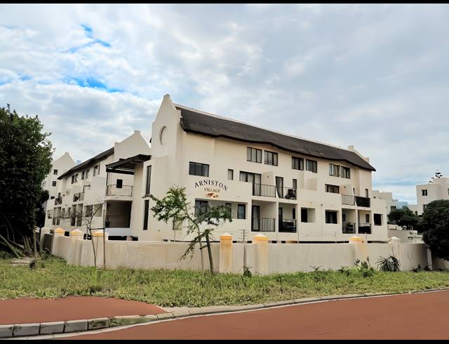 2 BEDROOM APARTMENT TO LET IN MELKBOSSTRAND CENTRAL